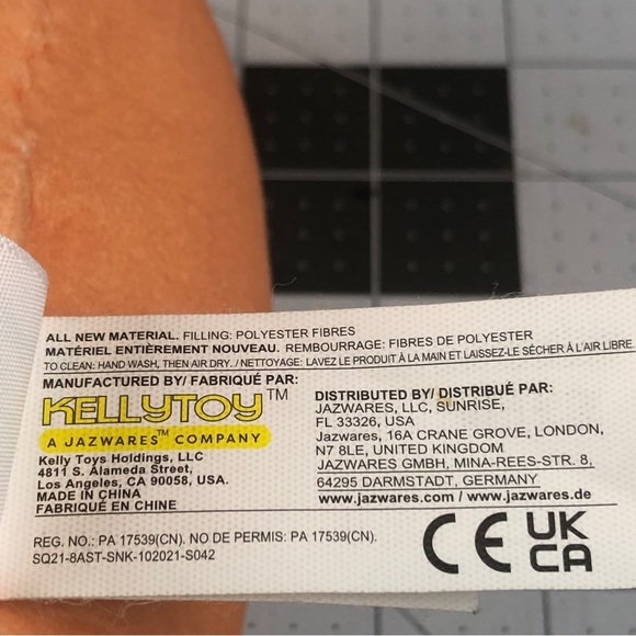 Kellytoy Squishmallow Plush Freda the Strawberry Frosted Sprinkles Snack Squad - Picture 10 of 13